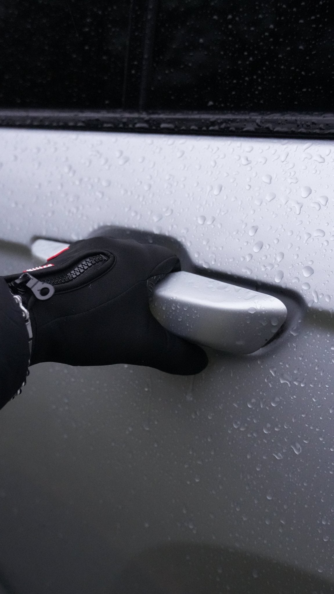 FrostGrip™ Touchscreen Winter Gloves - Premium Thermal Gloves by FrostGrip™ | Stay Warm & Connected in Winter